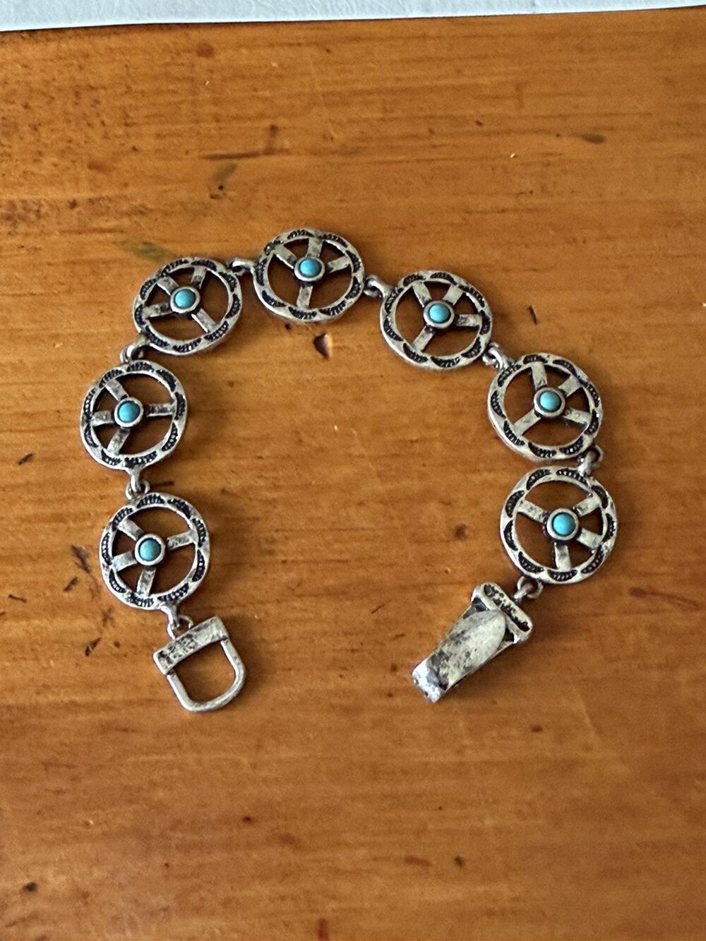 TIPI Silver Tone Turquoise Medallion Link Bracelet Western Southwestern Boho NWT
